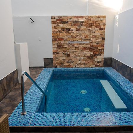 2Br-3Ba Condo Block From Beach W Rooftop Jacuzzi Mazatlan Dış mekan fotoğraf